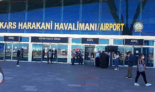 Vatandaş, Harakani Havalimanından çözüm bekliyor