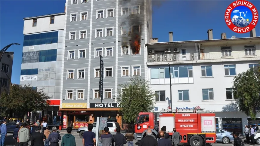 Kars,Ta Otel Yangını Söndürüldü