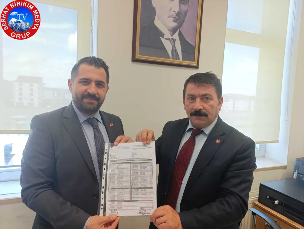 Chp Kars İl Başkanı Onur Uludaşdemir Mazbatasını Aldı