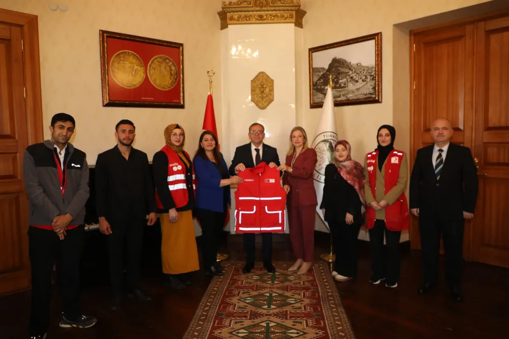 Kars Valisi Ziya Polat’tan “Kan Bağışı