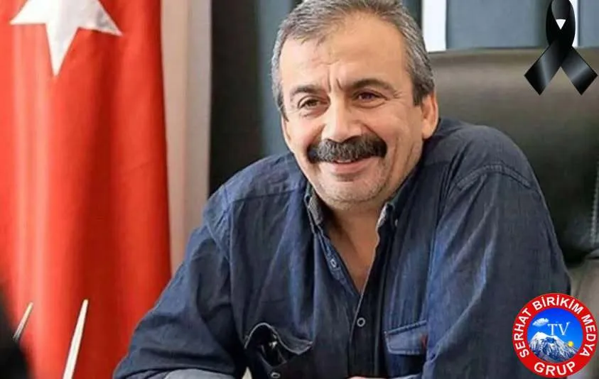 Sırrı Süreyya Önderİn Ölümü Yürekleri Yaktı .