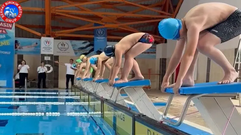 Kars’ta Gerçekleşti Türkiye Yüzme Şampiyonası’nın 2. Etabı 